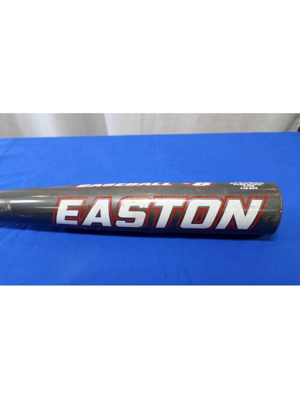 EASTON MAGNUM LK2 OFFICIAL LITTLE LEAGUE BASEBALL BAT 30in 22oz 2 1/4in